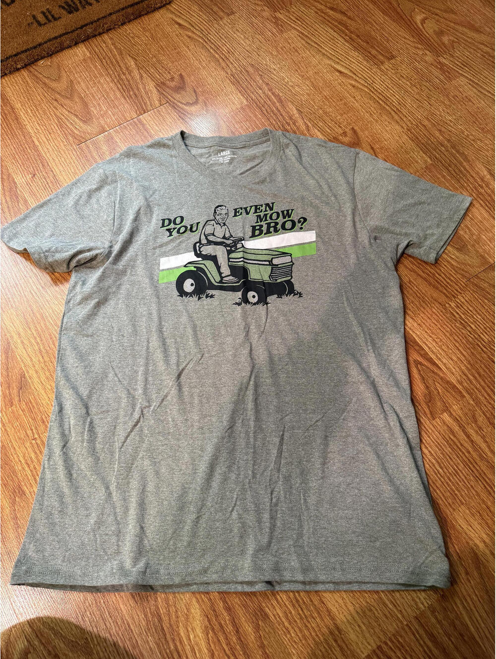 Men's Shirt | Short Sleeve T-Shirt | Size Large